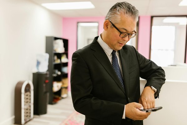 How Are UK Businesses Innovating in Response to Economic Challenges?